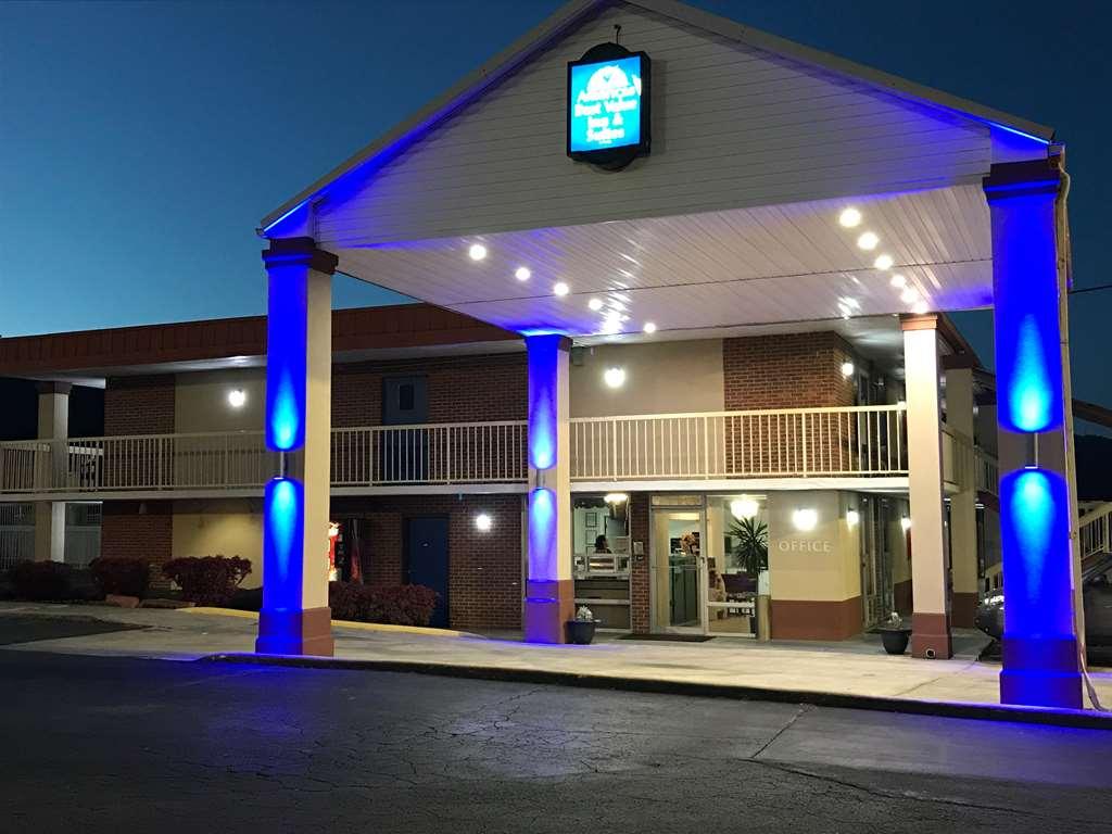 Rodeway Inn Dalton Luaran gambar